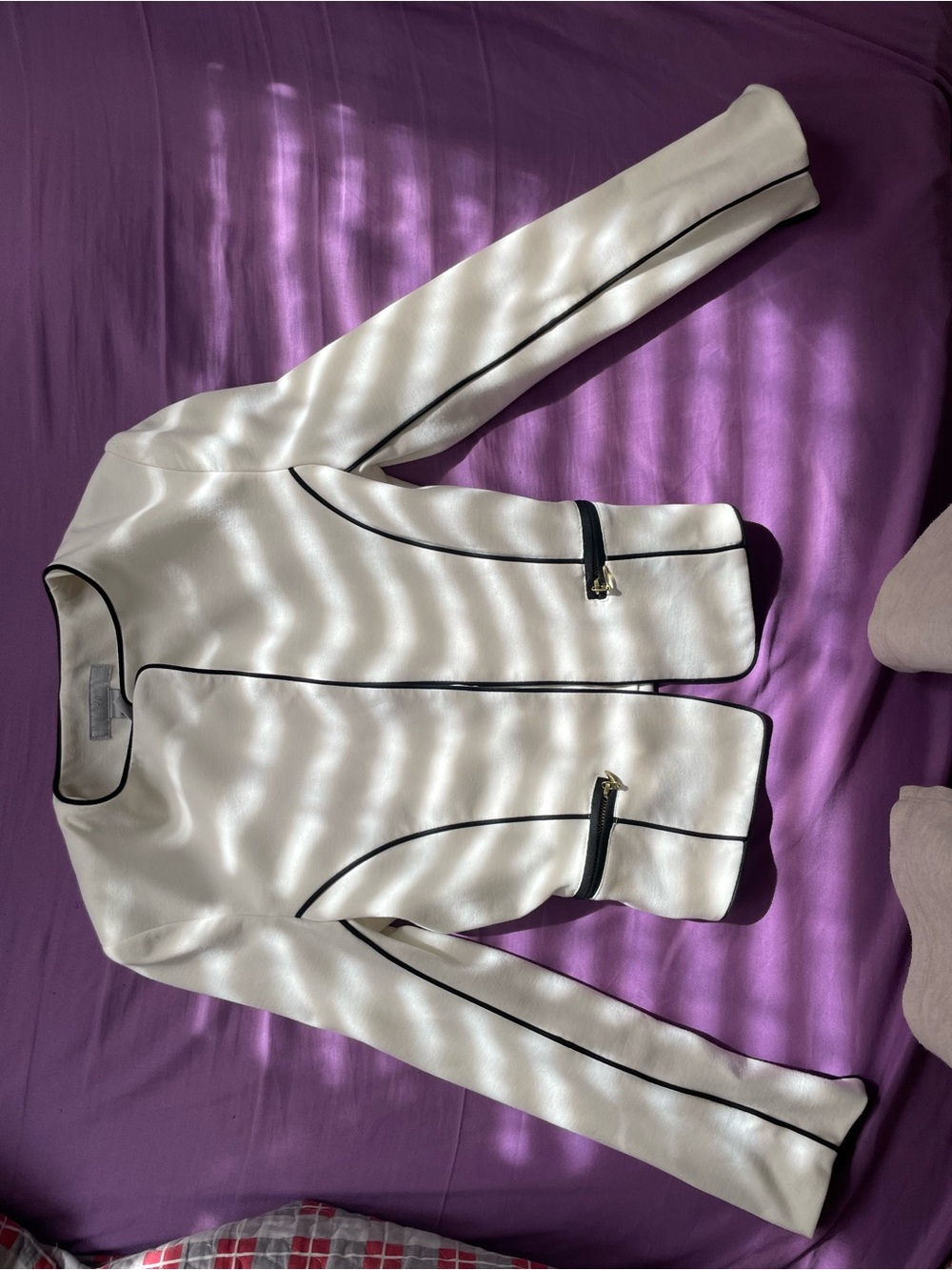 H&M White Jacket with Black Contrast Piping - Picture 2 of 11